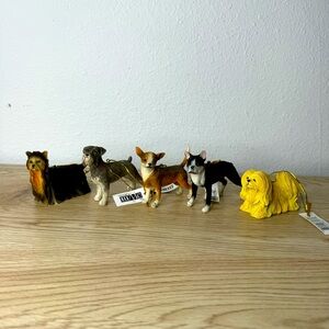 The JWM Collection Resin 3D Realistic‎ Dog Christmas Ornaments Chihuahua Terrier